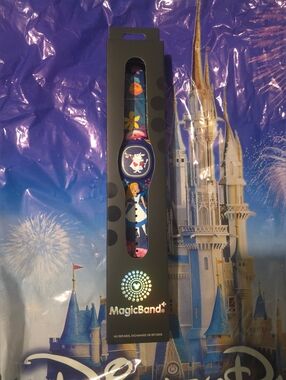 Disney Alice In Wonderland White Rabbit Magic Band Plus + Unlinked